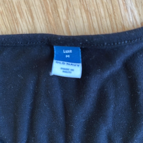 Old Navy Luxe V neck - Picture 2 of 2